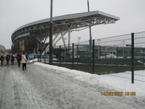 Vi vandrar förbi Idrottsgatans fotbollsstadion.