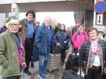 Nöjda resenärer färdiga för hemresan.