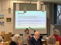 Inger presenterar bokslutet och verksamheten.