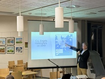 Henrik Meinander berättar om Helsingfors historiska perioder.